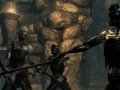 скриншот The Elder Scrolls V: Skyrim: сражение в склепе